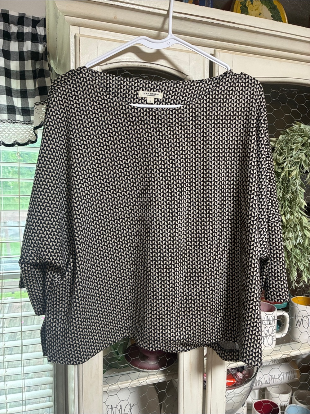 Women's Black & White Patterned Top